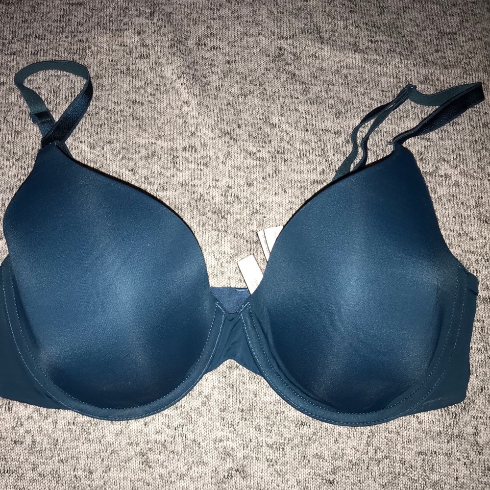 Victoria’s Secret 34d bra NWOT